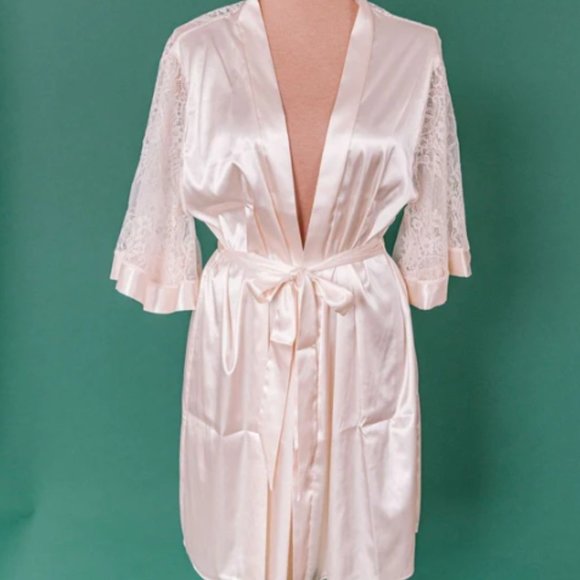 Mentionables Satin & Eyelash Lace Robe - Picture 2 of 3